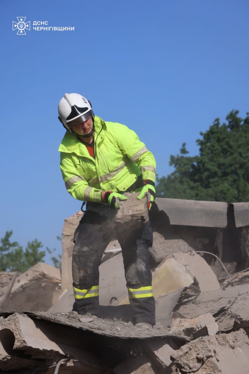 У Чернігові через нічний удар загинуло двоє людей